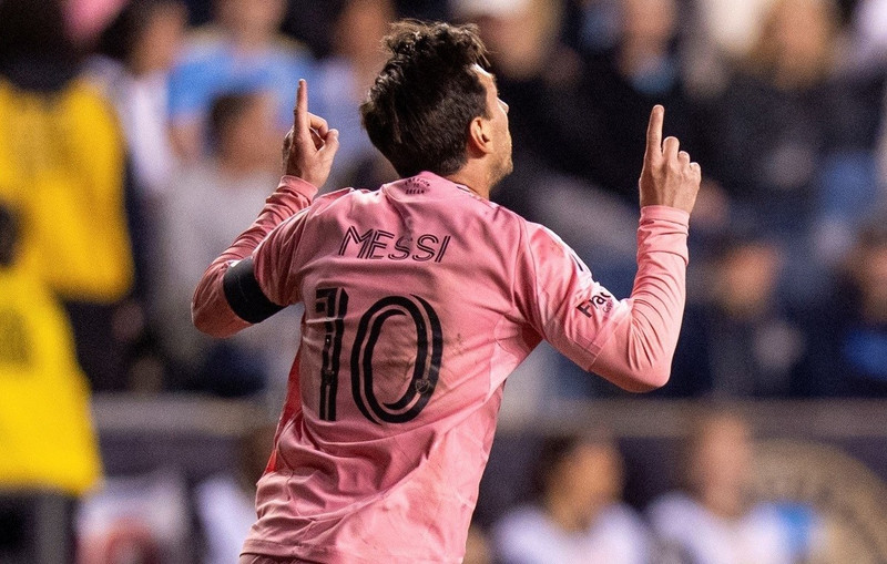 messi-da-phat.jpg