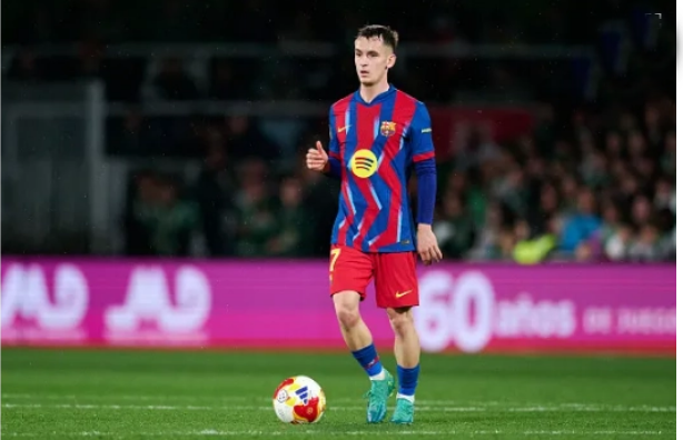 Hiện tại, hợp đồng của Marc Casado với Câu lạc bộ Barca vẫn còn thời hạn đến năm 2028. 0000000000000000000000000.png