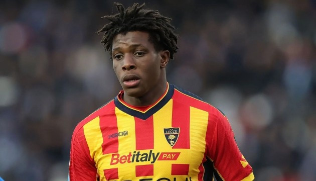 Patrick Dorgu gia nhập đội chủ sân Old Trafford từ Lecce vào tháng 1/2025 và nhanh chóng trở thành một trong những cái tên gây ấn tượng nhất. dorgu.jpg