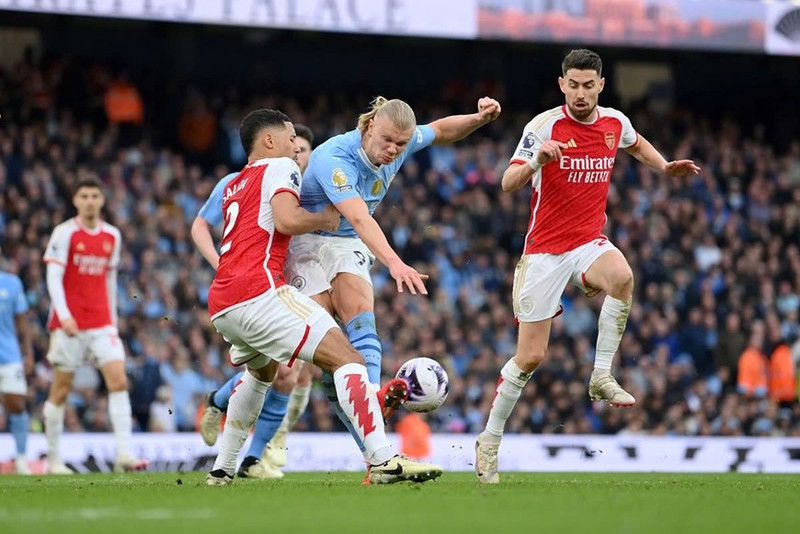 man-city-vs-arsena.jpg