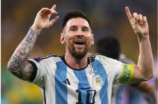 Lionel Messi từng 5 lần dự vòng chung kết World Cup vào các năm 2006, 2010, 2014, 2018, 2022 với 26 trận ra sân (kỷ lục). 9988777.png