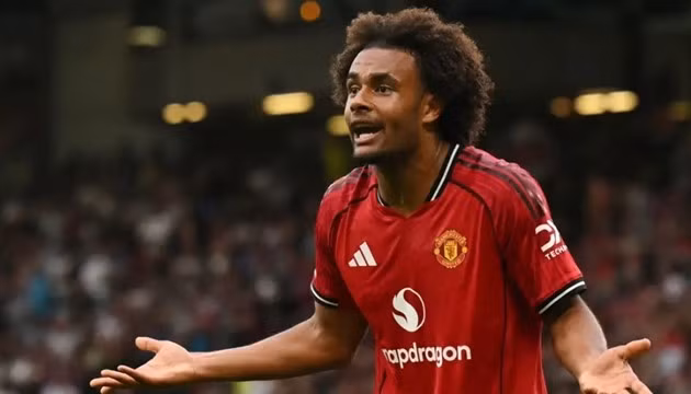 Tuy nhiên, kể từ khi khoác áo Quỷ đỏ, Zirkzee chưa thể hiện được nhiều. Tính đến nay, anh đã ra sân 54 trận cho Man Utd, ghi 7 bàn thắng. 20251031-023619-ikkly5uh.jpg