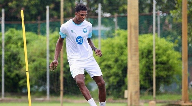 Kyle Hudlin cao 2,06m. image-7073.jpg