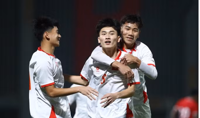 Sau trận đấu Mạnh Quân chia sẻ: "Hôm nay ghi được 2 bàn em rất vui vì đã góp công vào chiến thắng của U17 Việt Nam. Em hội quân sau nên phải nỗ lực để hòa nhập và bắt nhịp nên chăm chỉ tập luyện. 099876765.png