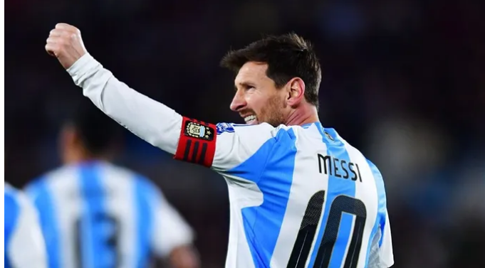 Lionel Messi với 13 bàn thắng đã vượt Batistuta để dẫn đầu lịch sử Argentina. 999888877.png