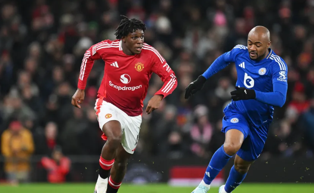 Từng được HLV Ruben chiêu mộ cho vị trí hậu vệ cánh, tài năng gốc Copenhagen này chỉ thực sự bùng nổ khi được Carrick đẩy lên đá tiền vệ cánh trái. 00000000000000.png