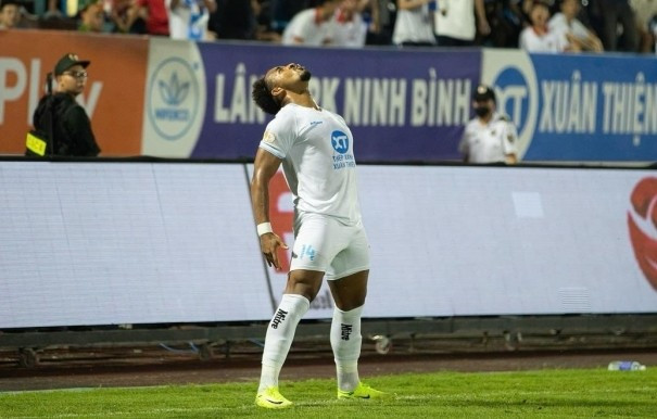 Tuy nhiên, đáng tiếc, Xuân Son sẽ không thể thi đấu trong trận Nam Định gặp Ratchaburi ở lượt thứ 5 vòng bảng AFC Champions League Two 2025/26 tới đây. 586387684-17873072517452504-8015262865360483073-n-691fca8338171.jpg