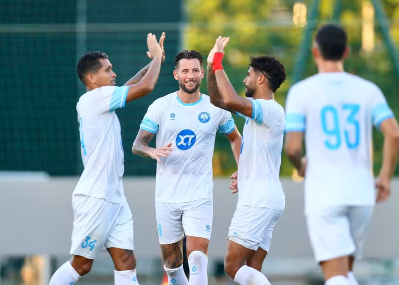 Với giá trị đội hình lên tới 10.23 triệu euro, Nam Định FC xếp vị trí thứ 3, sau JDT (Malaysia, 15.95 triệu euro) và Buriram United (Thái Lan, 12.83 triệu euro). image.jpg