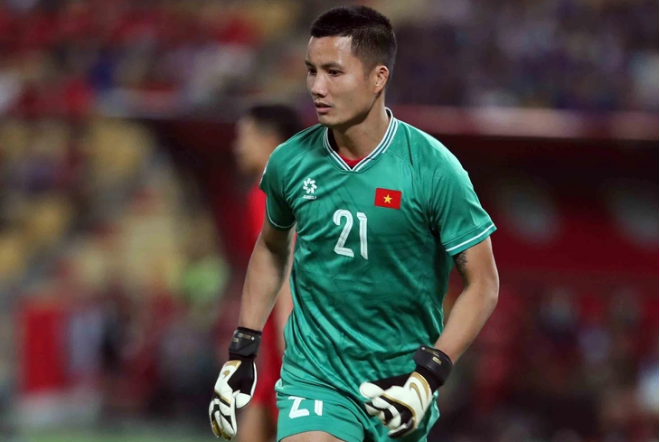 Nguyễn Đình Triệu: 1m80. 0000000000000000000000000000000.png