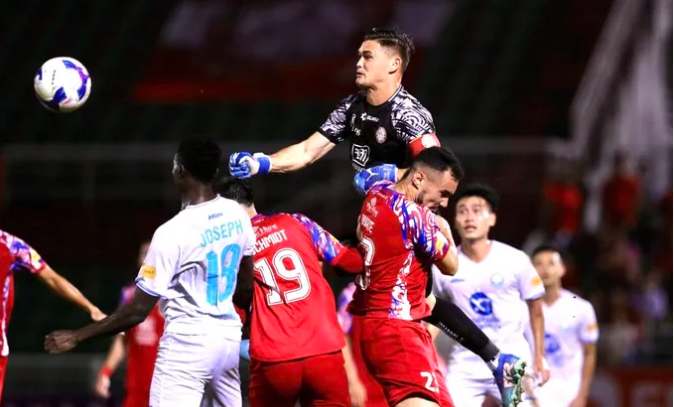 Việc hoàn tất thủ tục nhập tịch cho Patrik Lê Giang nằm trong định hướng tăng cường chất lượng cho đội tuyển Việt Nam trong thời gian tới. 00000000000000000000000.png