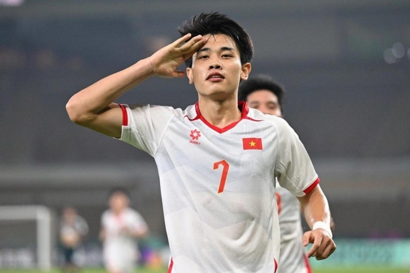 Bản thân tiền đạo của U23 Việt Nam cũng ấp ủ ước mơ ra nước ngoài chơi bóng như các bậc đàn anh Công Phượng, Công Vinh, Quang Hải. dinh-bac-1541-699bbf07a00c5.jpg