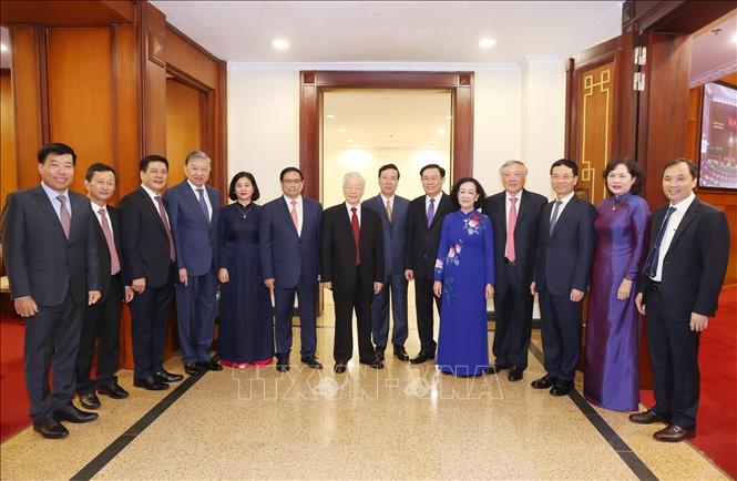 Tổng Bí thư Nguyễn Phú Trọng với các đồng chí lãnh đạo Đảng, Nhà nước và các đại biểu tại phiên bế mạc hội nghị. Ảnh: Trí Dũng/TTXVN Tổng Bí thư Nguyễn Phú Trọng với các đồng chí lãnh đạo Đảng, Nhà nước và các đại biểu tại phiên bế mạc hội nghị. Ảnh: Trí Dũng/TTXVN