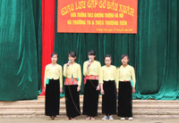 Trường THCS Khương Thượng mang Tết ấm yêu thương lên vùng khó ảnh 3