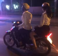 Khoảng cách giận hờn.