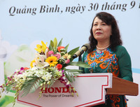 Quảng Bình: Tặng 2000 mũ bảo hiểm cho học sinh ảnh 1