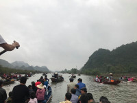 Khai hội chùa Hương xuân Mậu Tuất ảnh 7 Khai hội chùa Hương xuân Mậu Tuất ảnh 7