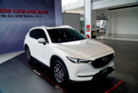 Khách lái thử xe Mazda CX-5 ngã khụy vì bị bắt đền gần trăm triệu ảnh 1