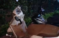 Khách lái thử xe Mazda CX-5 ngã khụy vì bị bắt đền gần trăm triệu ảnh 3