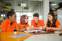 100% sinh viên khoa Toán được cấp học bổng GS Ngô Bảo Châu ảnh 2