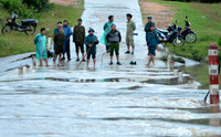 Mưa lũ tại Gia Lai, nhiều nơi bị chia cắt ảnh 4