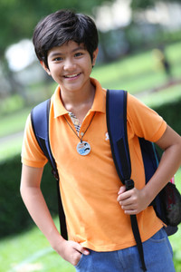 Zoom cận cảnh dây đeo đa năng đang làm mưa làm gió trên những chiếc cặp của giới học trò ảnh 2 Zoom cận cảnh dây đeo đa năng đang làm mưa làm gió trên những chiếc cặp của giới học trò ảnh 2