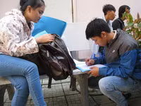 Chen chân đăng ký xét tuyển vào ĐH Đà Nẵng ảnh 4