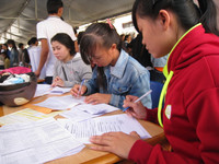 Chen chân đăng ký xét tuyển vào ĐH Đà Nẵng ảnh 5