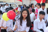 Phó Chủ tịch Quốc Hội Tòng Thị Phóng dự lễ khai giảng tại trường THPT Con Cuông- Nghệ An ảnh 9