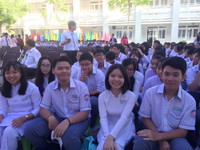 Phó Thủ tướng Trương Hòa Bình dự lễ khai giảng tại trường THPT Võ Văn Kiệt- TPHCM ảnh 5 Phó Thủ tướng Trương Hòa Bình dự lễ khai giảng tại trường THPT Võ Văn Kiệt- TPHCM ảnh 5