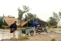 Nghệ An: Đê biển sạt lở, nhiều kiốt kinh doanh ven biển bị san phẳng do bão ảnh 5