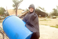 Nghệ An: Đê biển sạt lở, nhiều kiốt kinh doanh ven biển bị san phẳng do bão ảnh 4