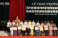 Thanh Hóa: Trao thưởng cho giáo viên, học sinh giỏi quốc gia ảnh 4