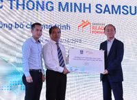 Samsung trao tặng “Lớp học thông minh” cho trường THPT Trần Phú ảnh 1