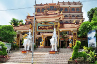 Thăm bảo tàng tư nhân đầu tiên ở miền Tây ảnh 1