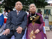 “Đám cưới nếp sống mới” và “Đám cưới vàng” ảnh 10 “Đám cưới nếp sống mới” và “Đám cưới vàng” ảnh 10