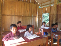 Gieo chữ trên đỉnh Trường Sơn ảnh 4