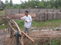 Dân vây phá nhà trái phép, chủ tịch xã “đợi” huyện ảnh 3