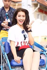 10 hot girl sở hữu gương mặt xinh đẹp nhất Việt Nam ảnh 21