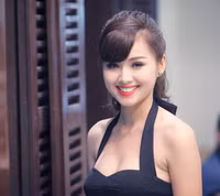10 hot girl sở hữu gương mặt xinh đẹp nhất Việt Nam ảnh 10