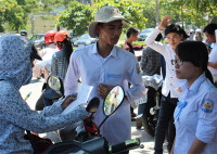 Thí sinh bất ngờ độ khó đề thi Vật lý ảnh 1 Thí sinh bất ngờ độ khó đề thi Vật lý ảnh 1