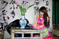 Nữ sinh Ngoại giao tươi tắn bên sen ảnh 4