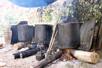 Thầy cô vùng cao nấu bánh chưng tặng học sinh đón Tết ảnh 3