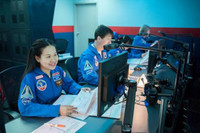 Cô giáo trẻ và lần thực hiện nhiệm vụ giả định trên vũ trụ đáng nhớ ảnh 1 Cô giáo trẻ và lần thực hiện nhiệm vụ giả định trên vũ trụ đáng nhớ ảnh 1