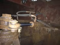 Quảng Bình: Tàu vỏ thép nằm bờ vì không được đăng kiểm ảnh 5