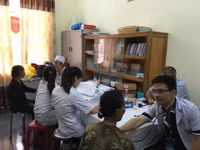 Bảo Việt Nhân thọ tổ chức khám bệnh miễn phí, tặng quà cho người nghèo và gia đình cách mạng tại tỉnh Phú Yên ảnh 1