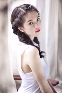 Những cô gái miền Tây xinh đẹp nổi tiếng nhất V-biz - Ảnh 3