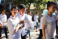 Ngày thi đầu tiên: Những đề thi hay ảnh 8