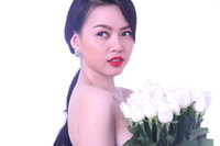 "Nữ hoàng sắc đẹp" bán nude tái xuất ảnh 11