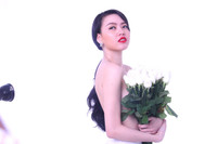 "Nữ hoàng sắc đẹp" bán nude tái xuất ảnh 10