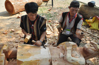 Nghệ nhân Tây Nguyên tranh tài tạc tượng và nhạc cụ dân tộc ảnh 3